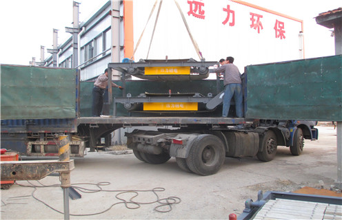 永磁滾筒除鐵器，內(nèi)蒙古永磁滾筒除鐵器知識參數(shù)_內(nèi)部磁塊安裝方法_內(nèi)蒙古永磁滾筒除鐵器型號價格