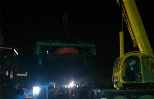 油冷電磁自卸除鐵器，湖南油冷自卸式電磁除鐵器工作視頻_國家標(biāo)準(zhǔn)_湖南油冷自卸式電磁除鐵器廠家訂做配電箱型號(hào) 